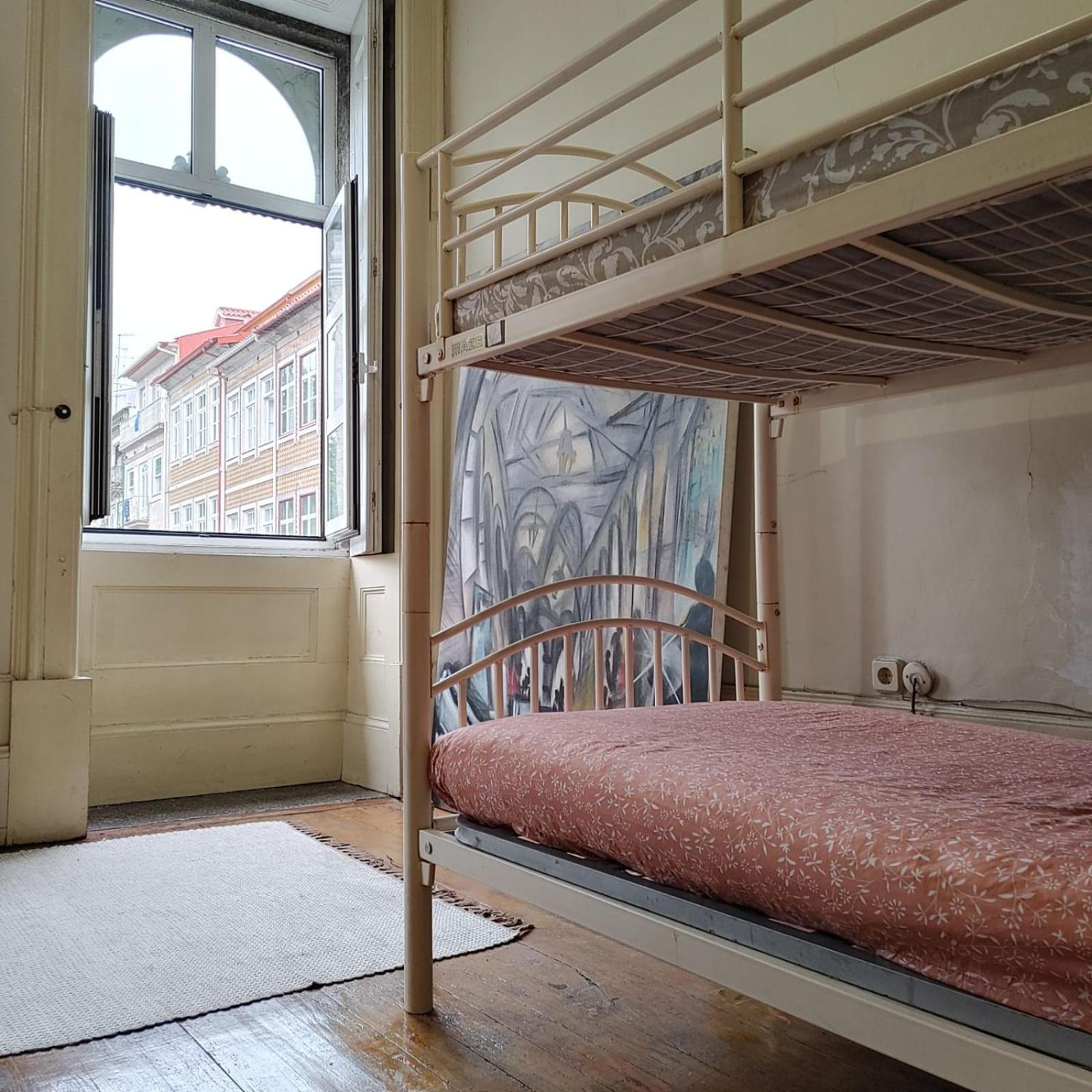 Dans L'Atelier Hostel Unidade Porta Nova Braga Dış mekan fotoğraf