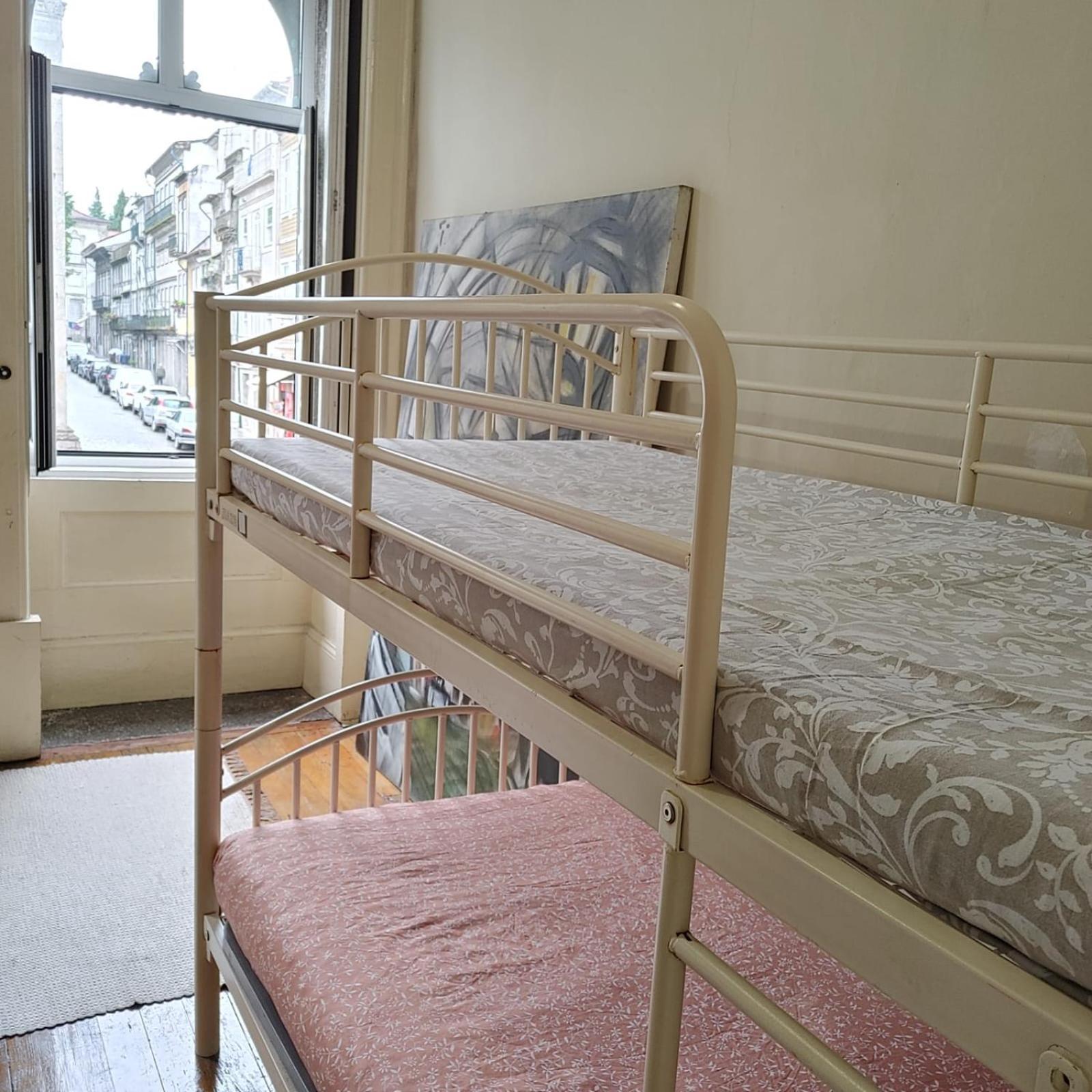 Dans L'Atelier Hostel Unidade Porta Nova Braga Dış mekan fotoğraf