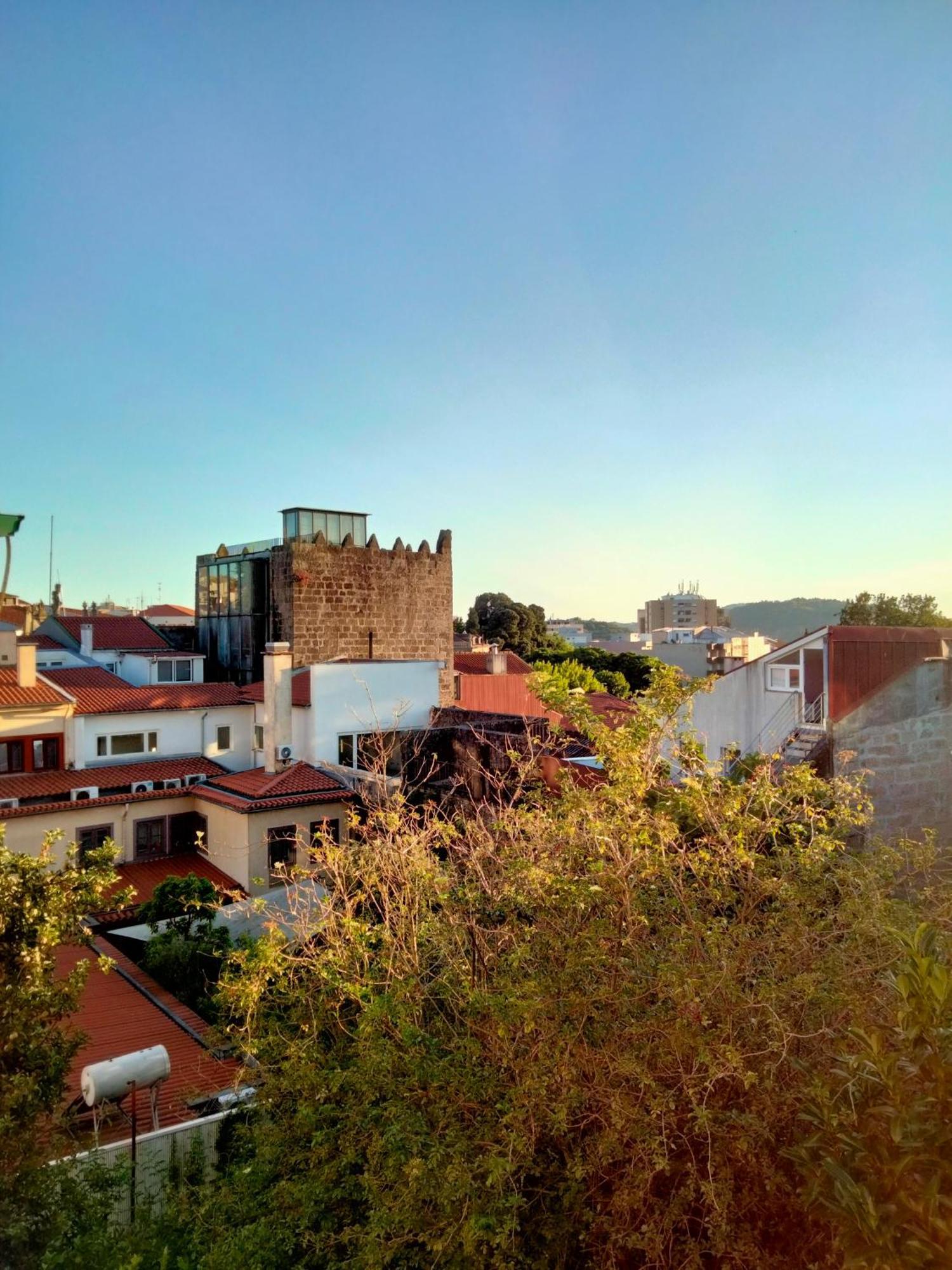 Dans L'Atelier Hostel Unidade Porta Nova Braga Dış mekan fotoğraf